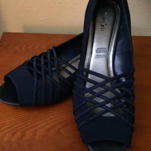 Women's Cloth Wedge Shoe